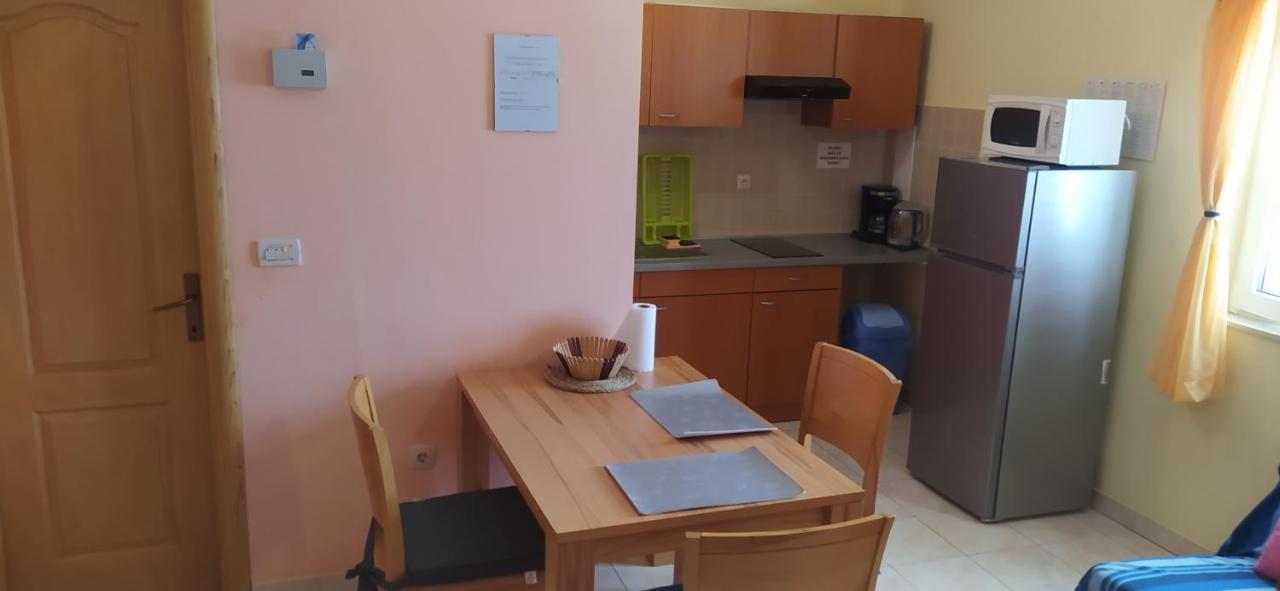 أوميس Apartments Ivka المظهر الخارجي الصورة